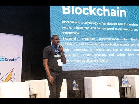 Kayode Popoola presenting on blockchain at CoCreate West Africa Tech Expo.